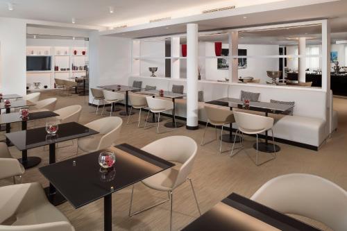 Suite Junior The Level con acceso al salón executive