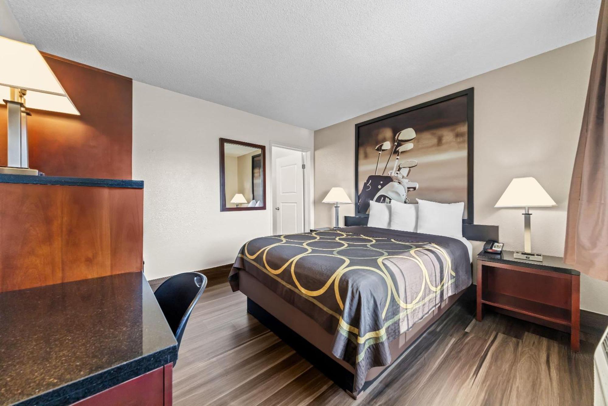 Queen Room