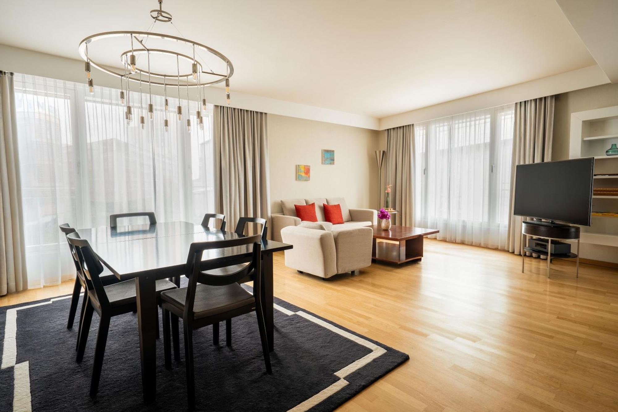 King Room Club Access