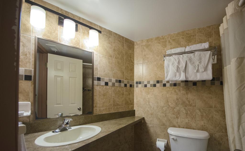 Studio with Kitchen and Private Balcony