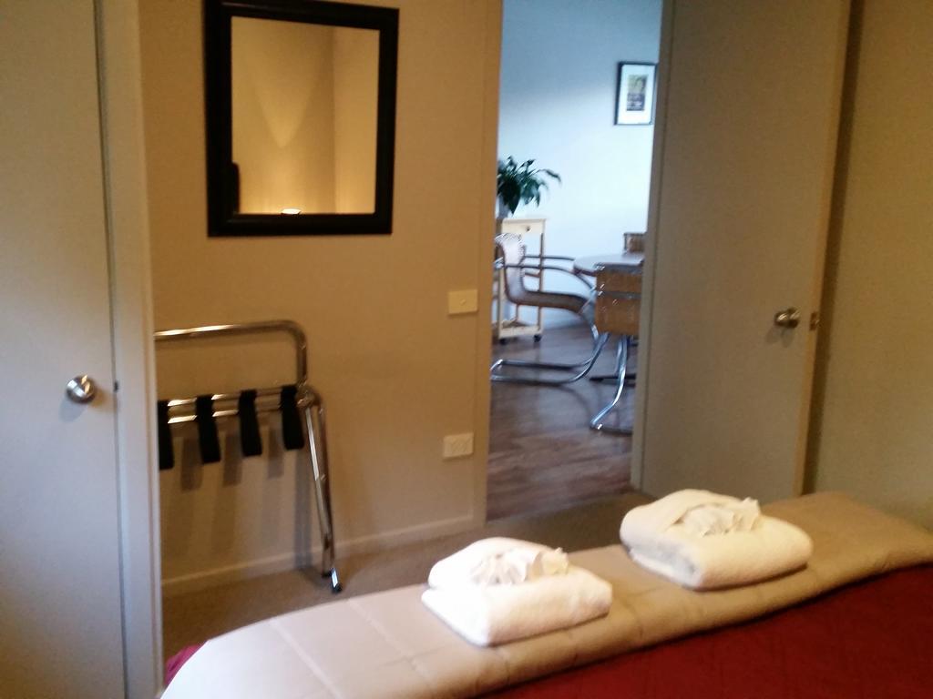 Deluxe Kamer met Queensize Bed B