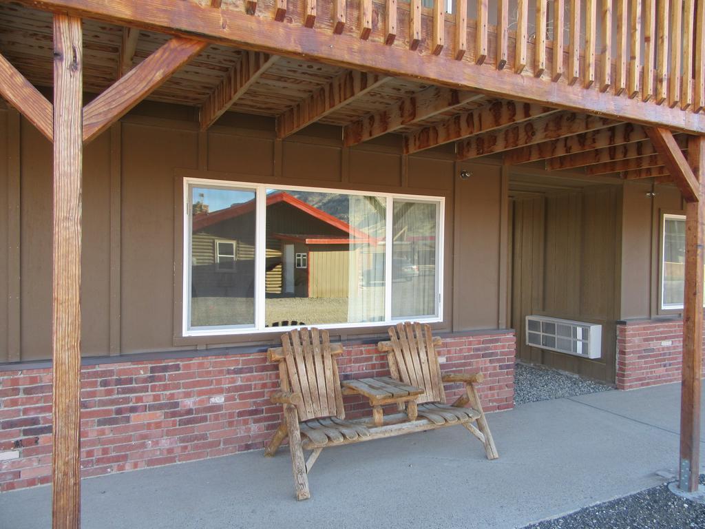 Deluxe Queen Room,240045369:JPEG