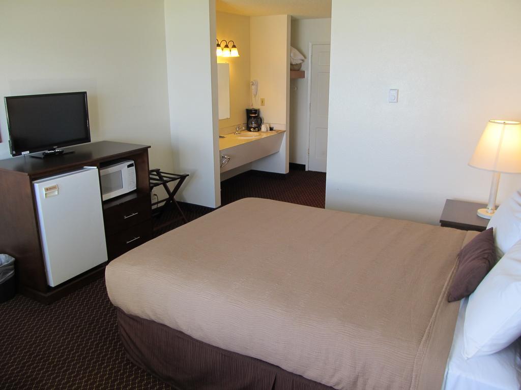 Standard Queen Room - Ocean View