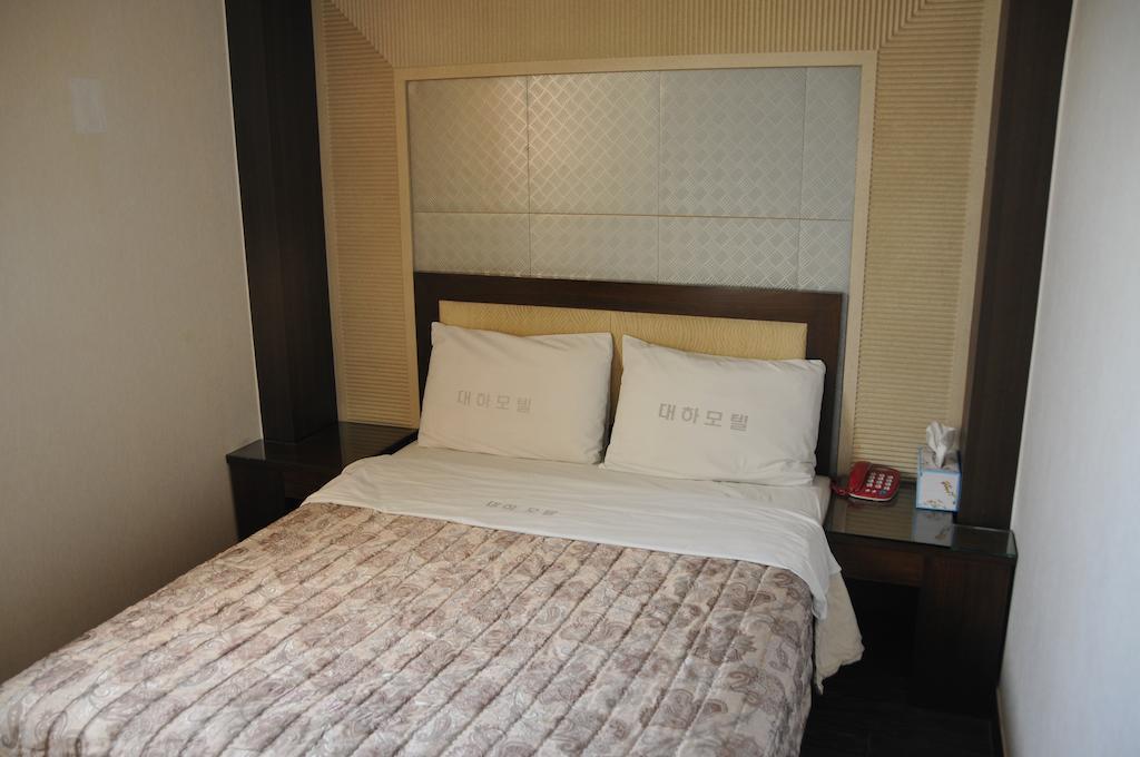 Standard Double Room,245808301:JPEG