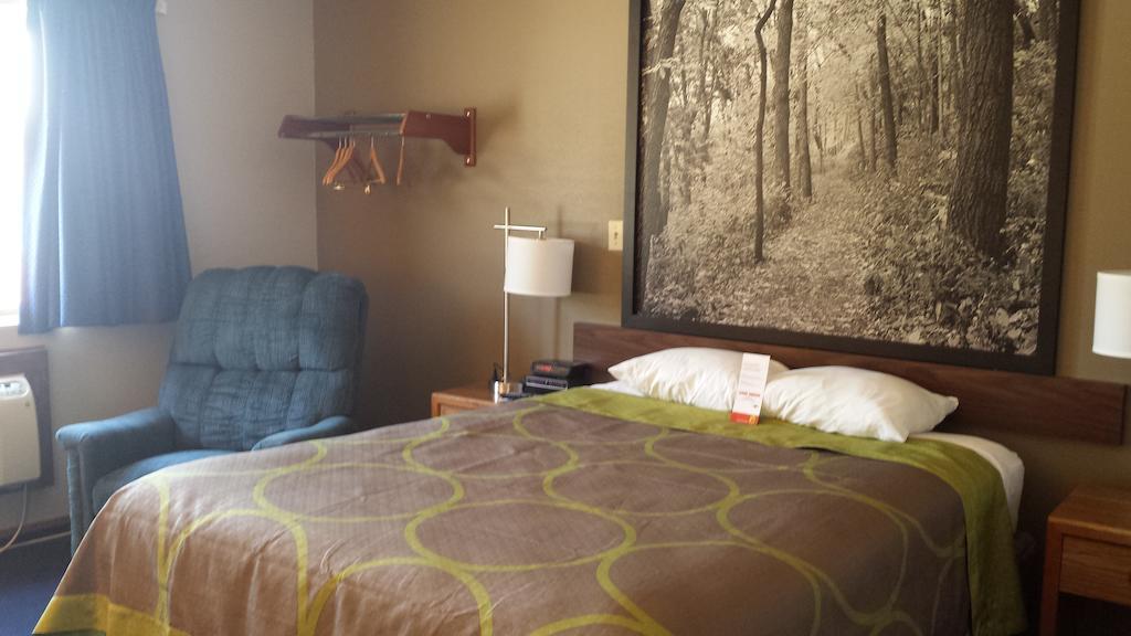 Queen Room - Non-Smoking,246743737:JPEG