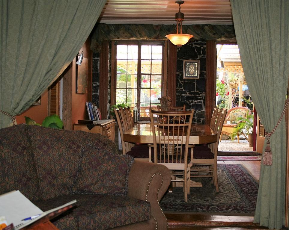 Double Room Garden View