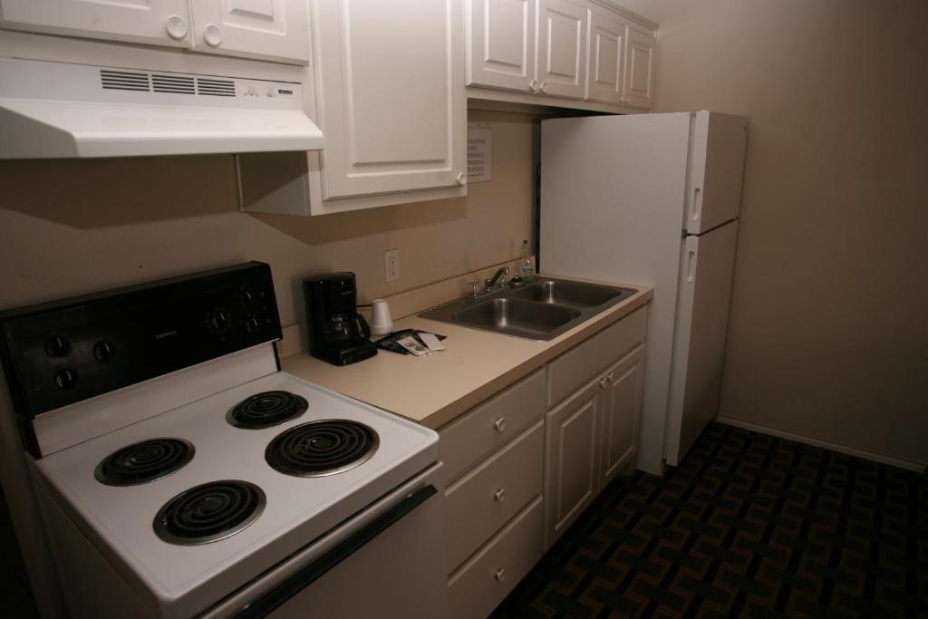 King Room with Kitchenette,679247046:JPEG