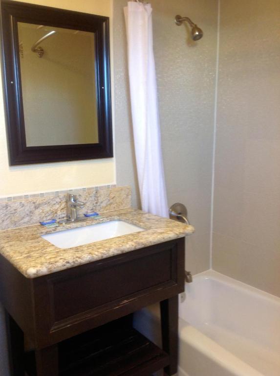 Double Room with Two Double Beds with Kitchenette,28567211:JPEG