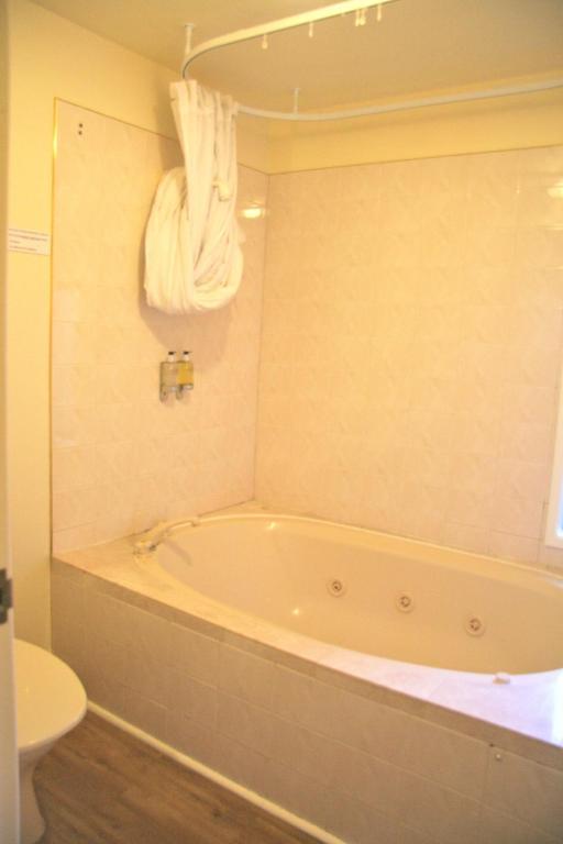 Appartement 2 Chambres avec Baignoire Spa