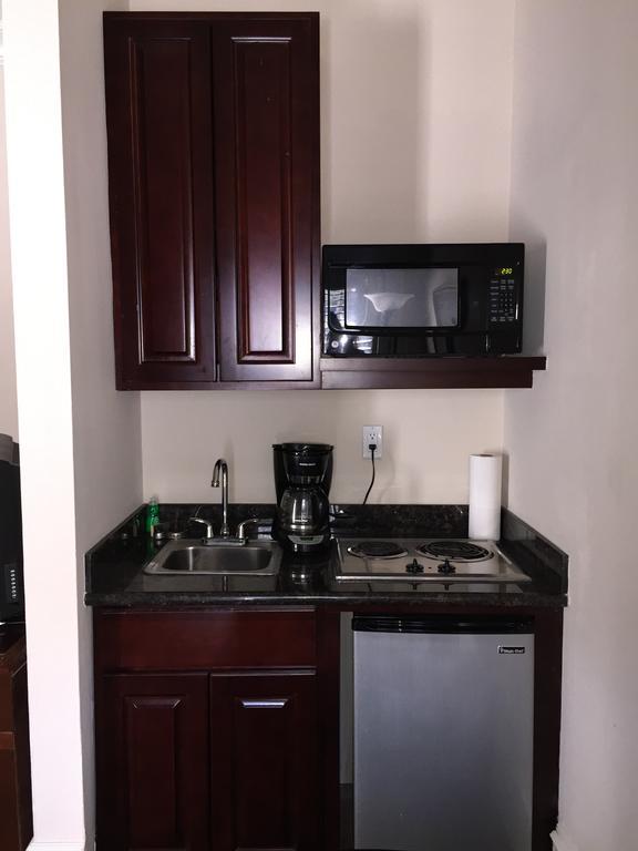 One-Bedroom Apartment,443212965:JPEG