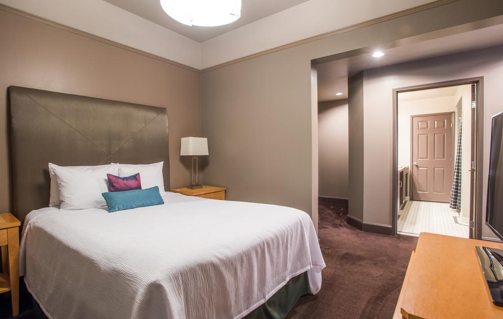 Suite met Queensize Bed