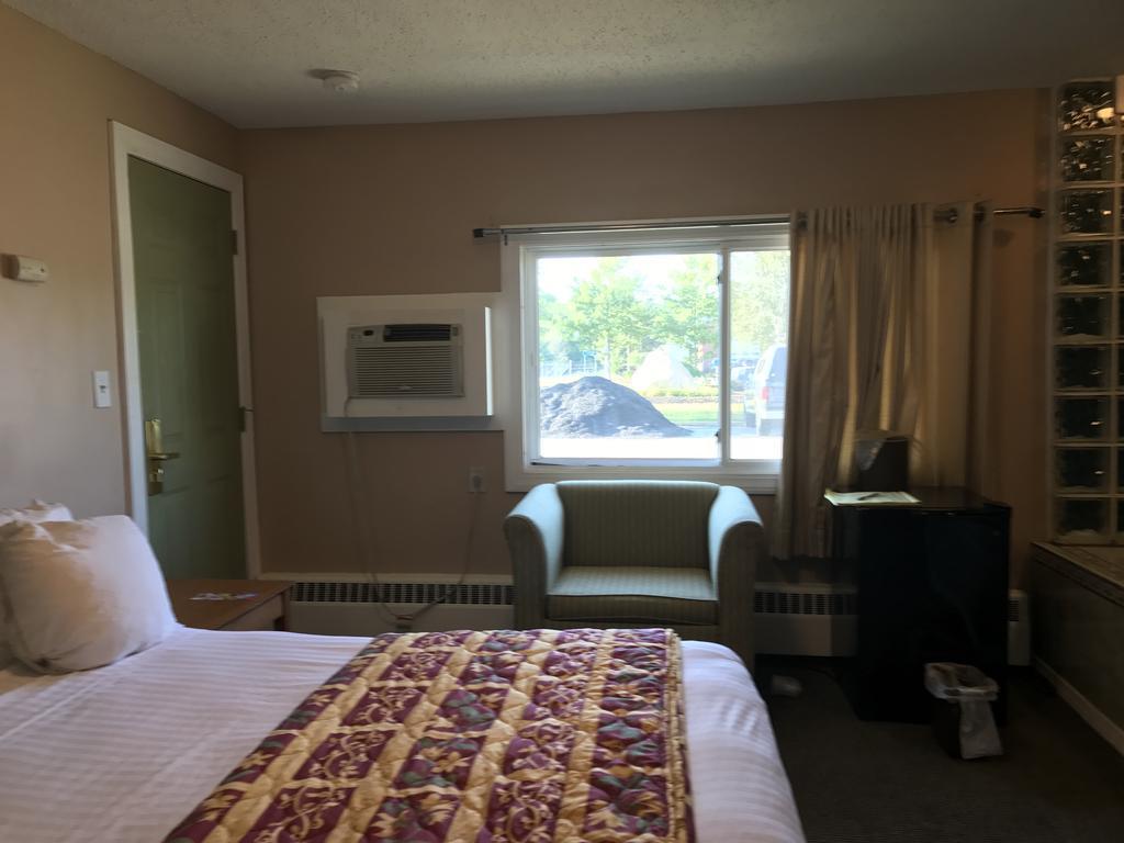 Suite with Spa Bath - Non-Smoking,422507211:JPEG