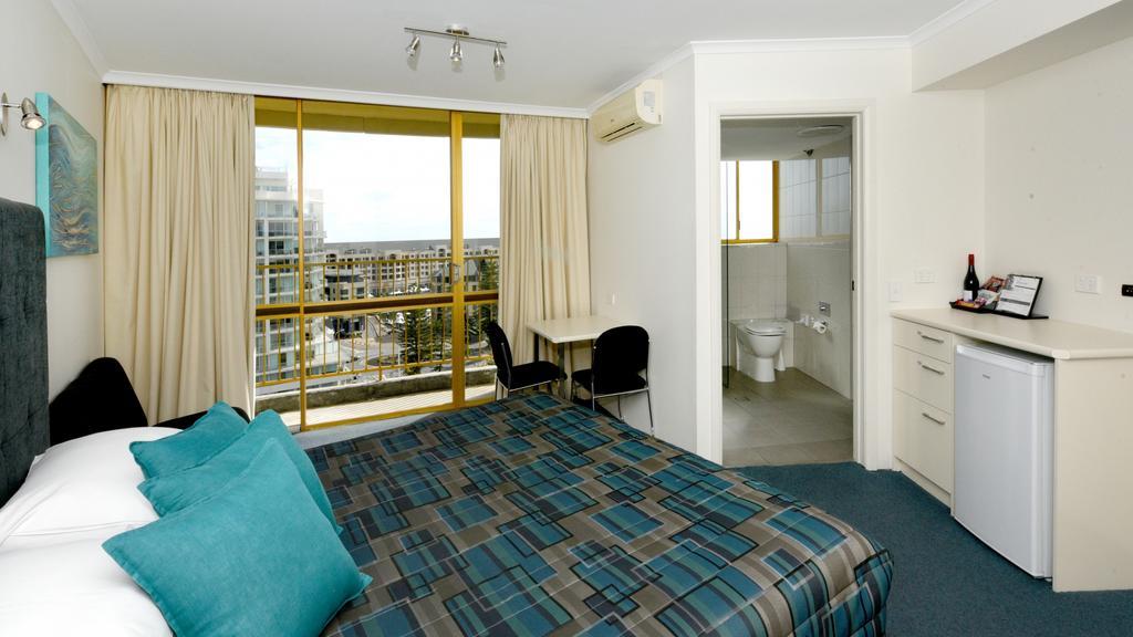 Queen Room Balcony Disability Access