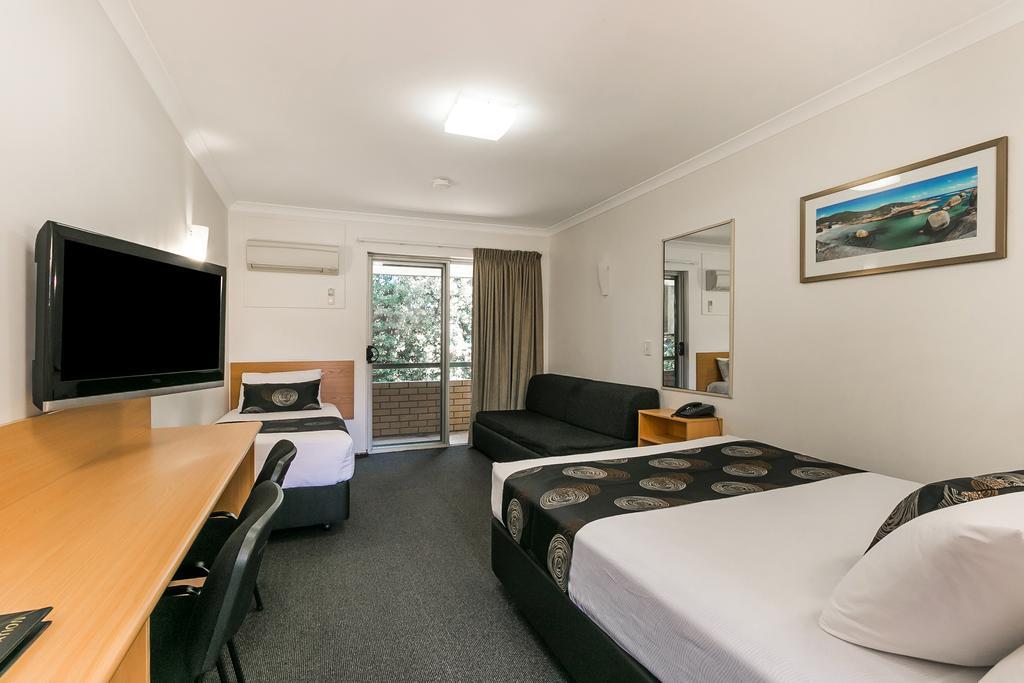Superior Room with Balcony or Garden Patio,664893138:JPEG