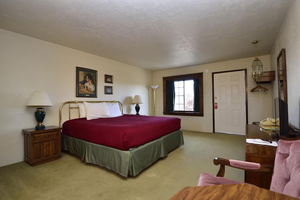 Two-Bedroom Suite