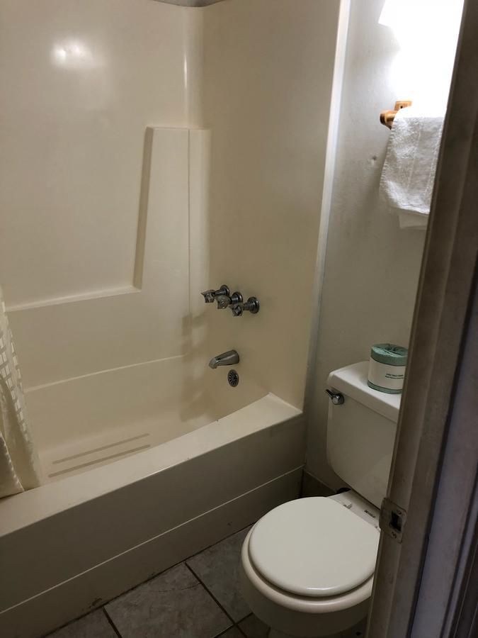 Queen Room with Two Queen Beds,632637795:JPEG