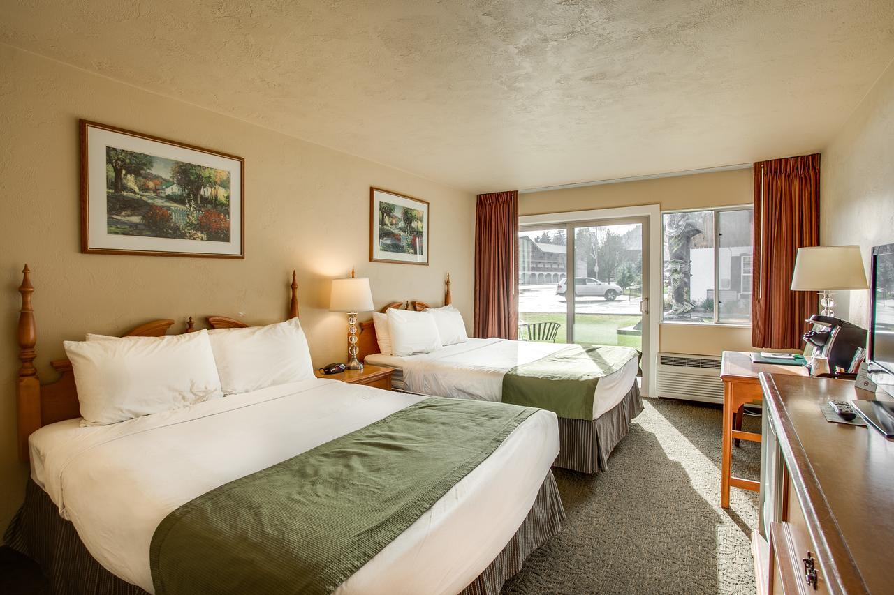 Queen Room with Two Queen Beds - Not Pet Friendly (No Pets)