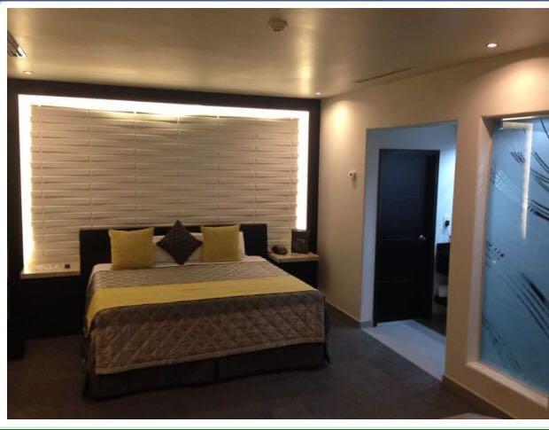 Queen Suite Spa Bath
