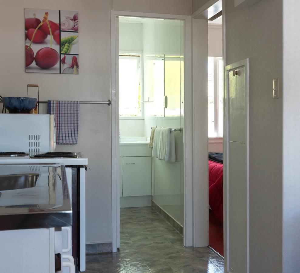One-Bedroom Apartment,805583592:JPEG