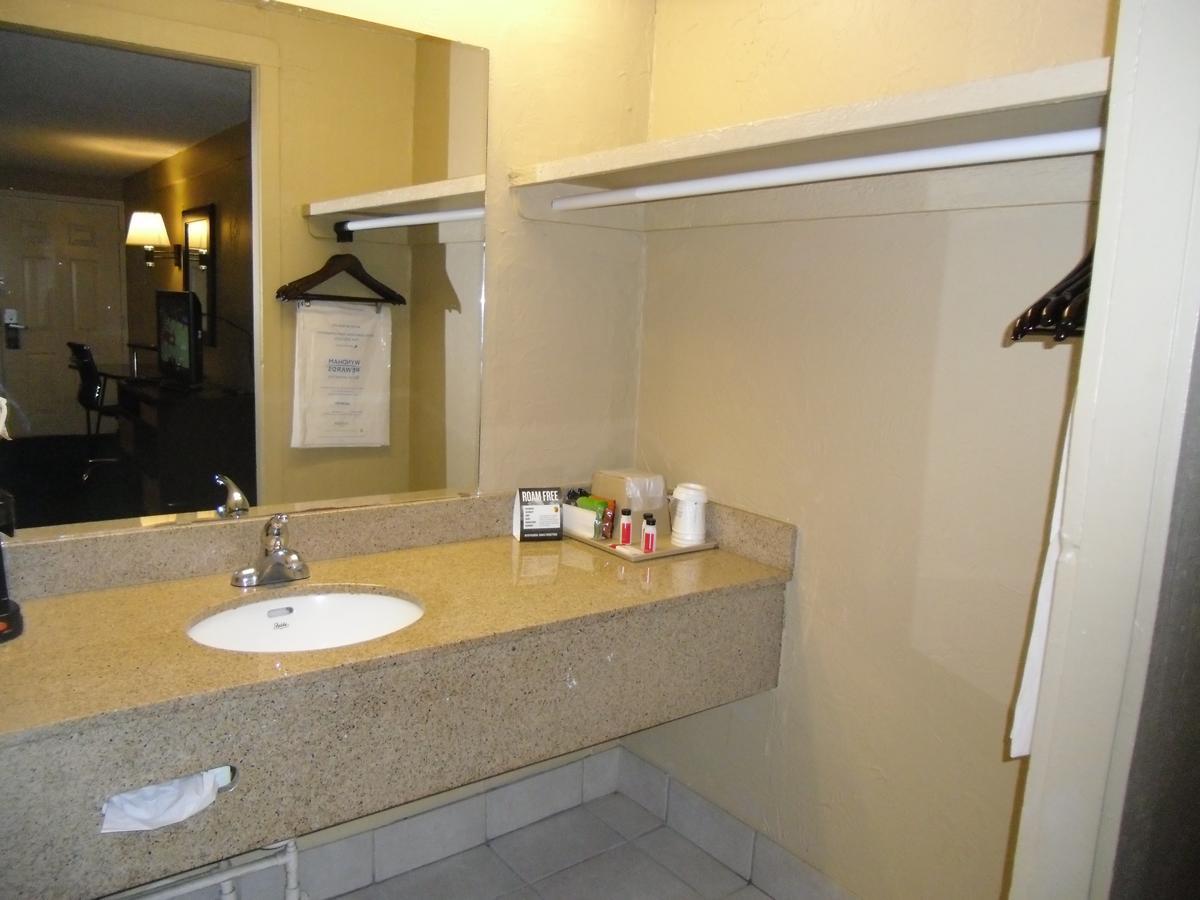 King Room - Non-Smoking,1689834874:JPEG