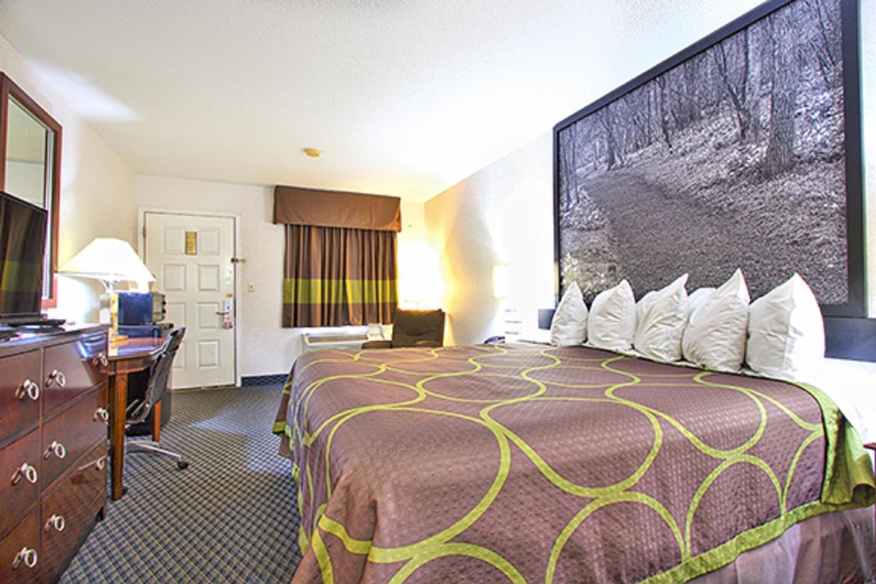 King Room - Non-Smoking,1217981713:JPEG