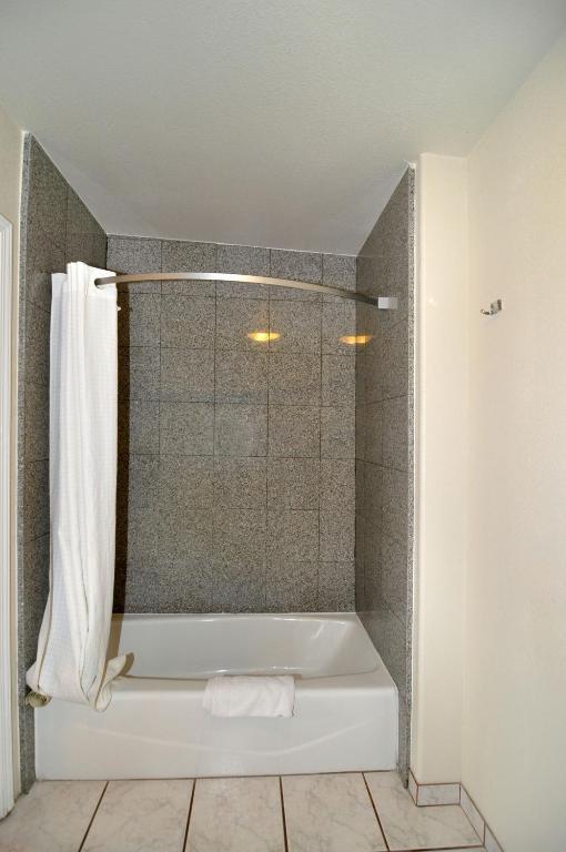 Habitación Doble con 2 camas dobles - No fumadores