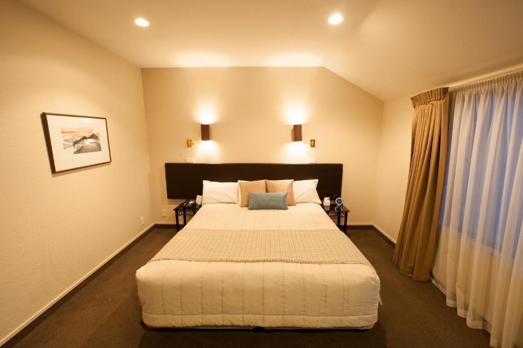 Premier Studio,62050369:JPEG