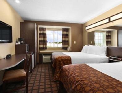 Queen Room with Two Queen Beds - Disability Access/Non-Smoking,62983039:JPEG