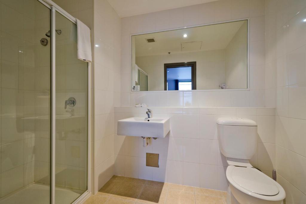 Corporate Queen Room,507138990:JPEG