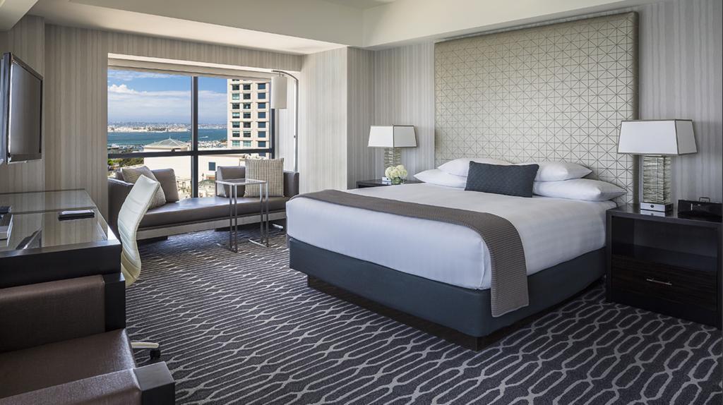 Suite King Signature