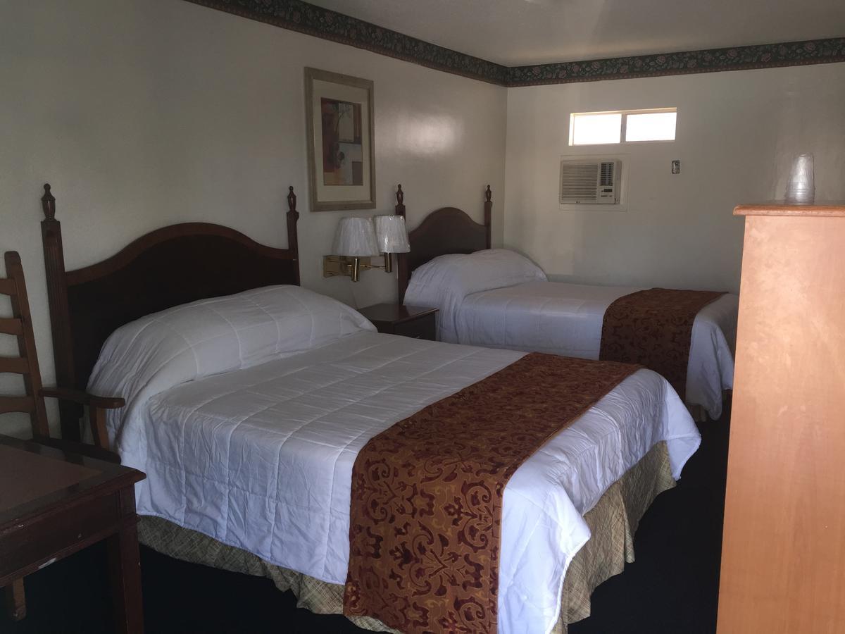 Standard Queen Room Two Queen Beds