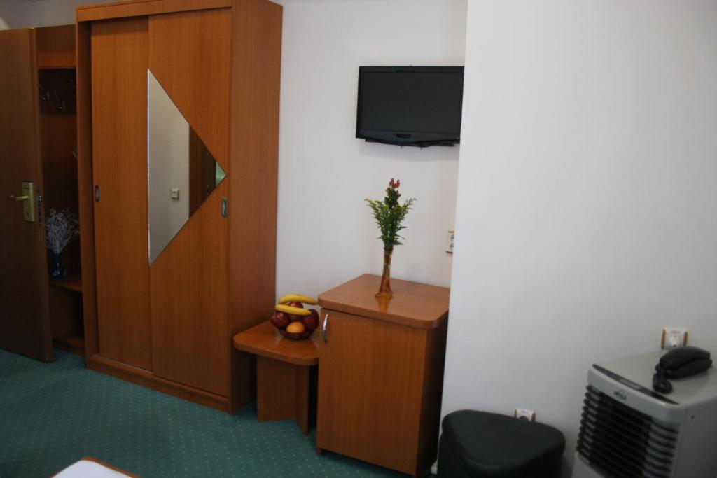 Standard Double Room,64049722:JPEG