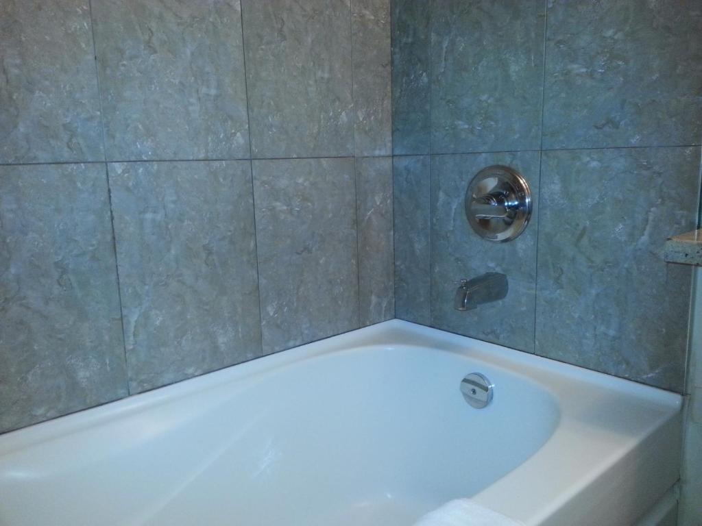 Standard Single Room,1333218320:JPEG