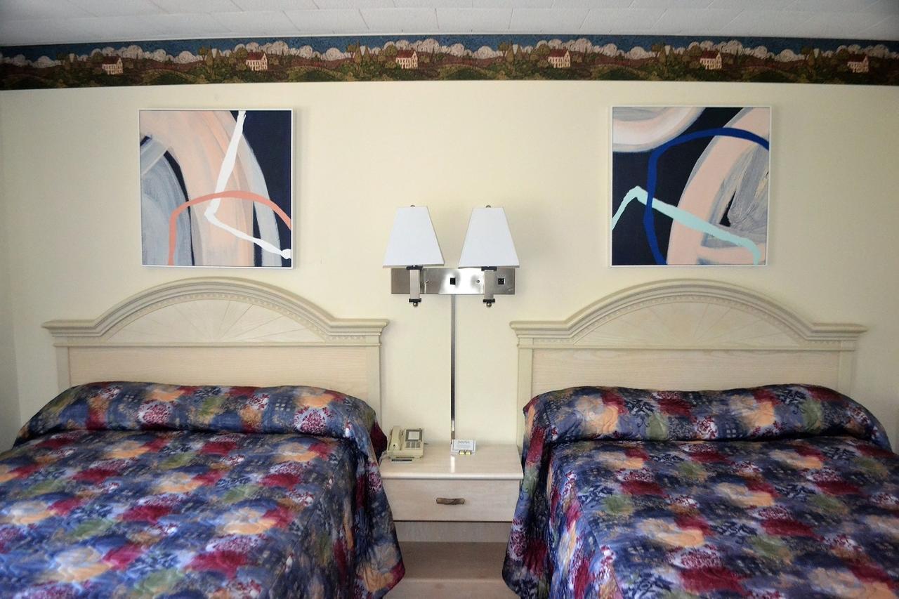 Double Room with Two Double Beds,660986685:JPEG