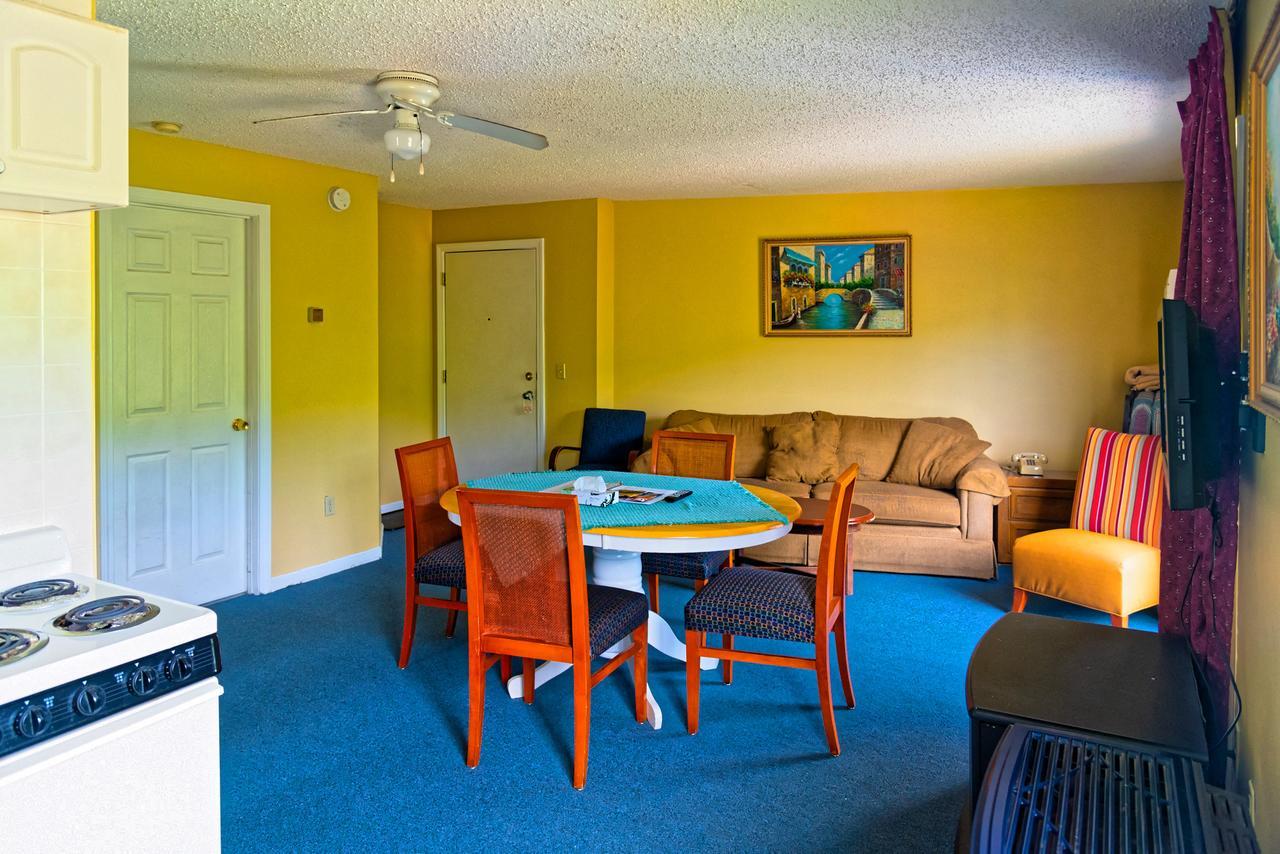 Two Bedroom Suite with Balcony - Non-Smoking (Not Pet Friendly)