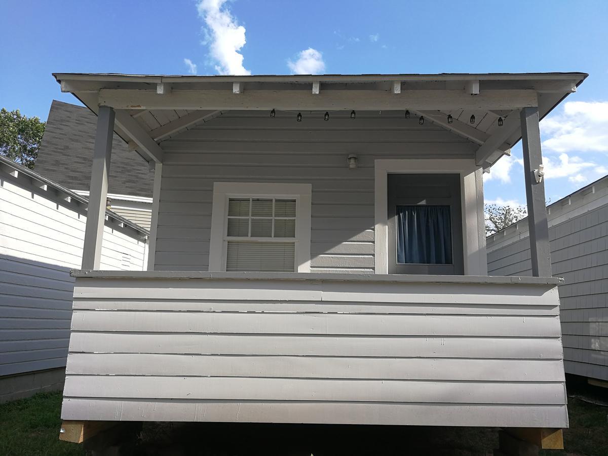Cottage with Kitchenette