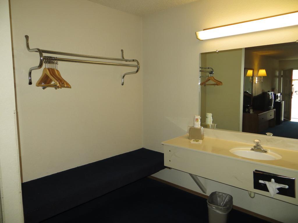 King Room Non-Smoking,67447124:JPEG