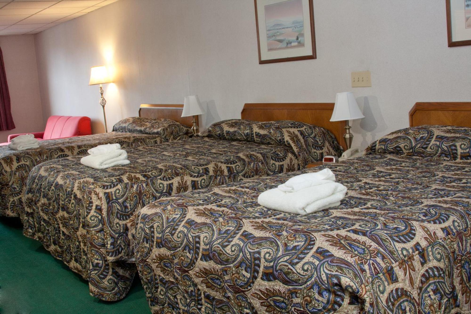 Deluxe Queen Room