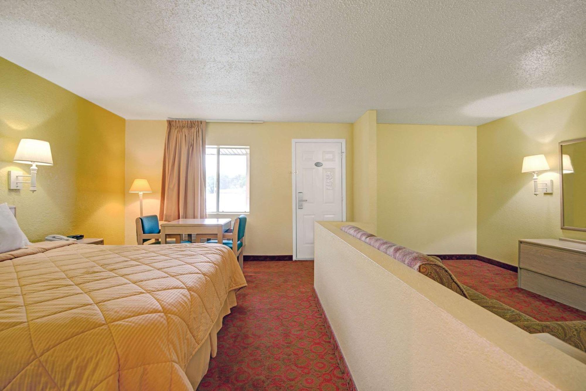 King Suite,1210983949:JPEG