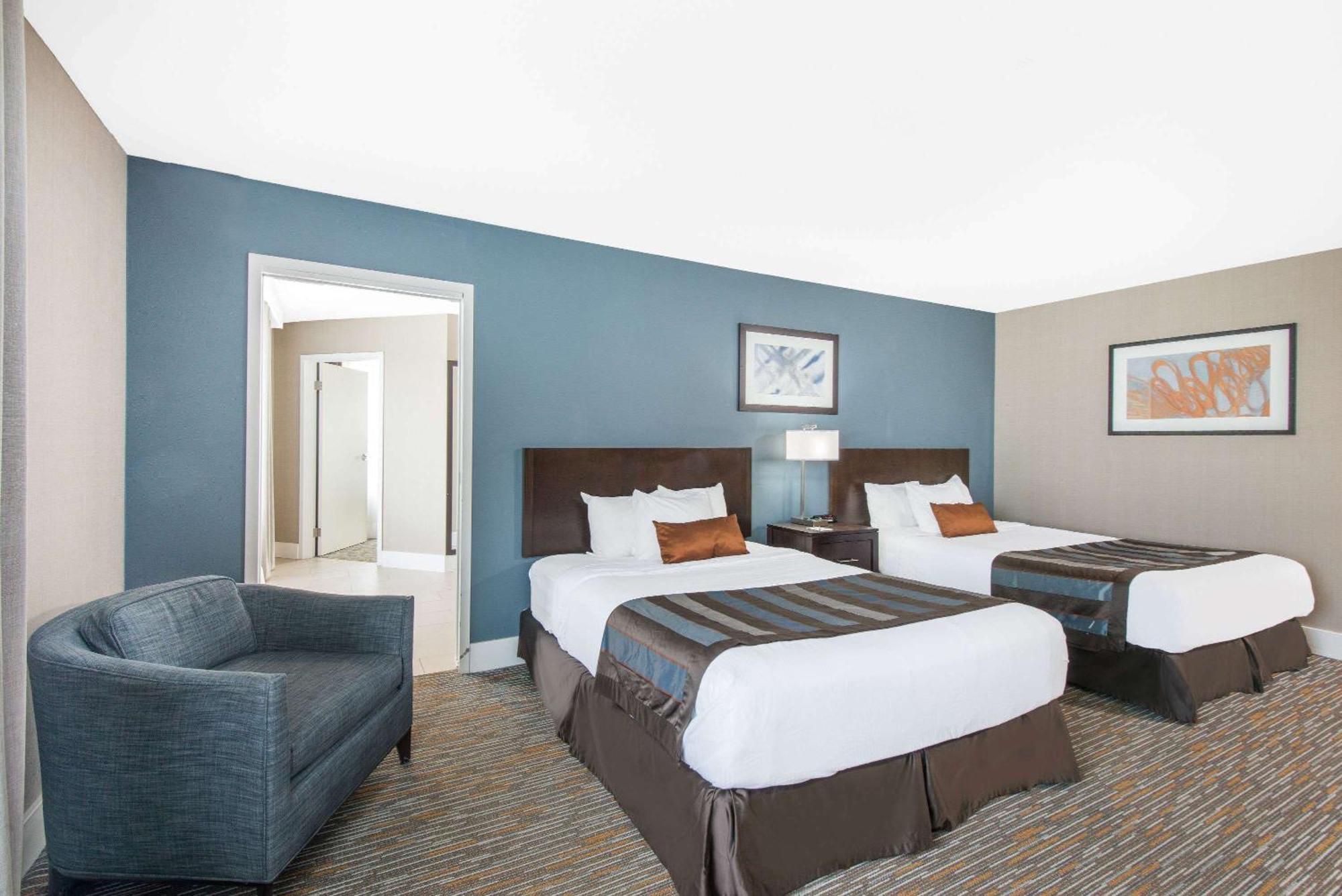 Family Suite,1211799817:JPEG