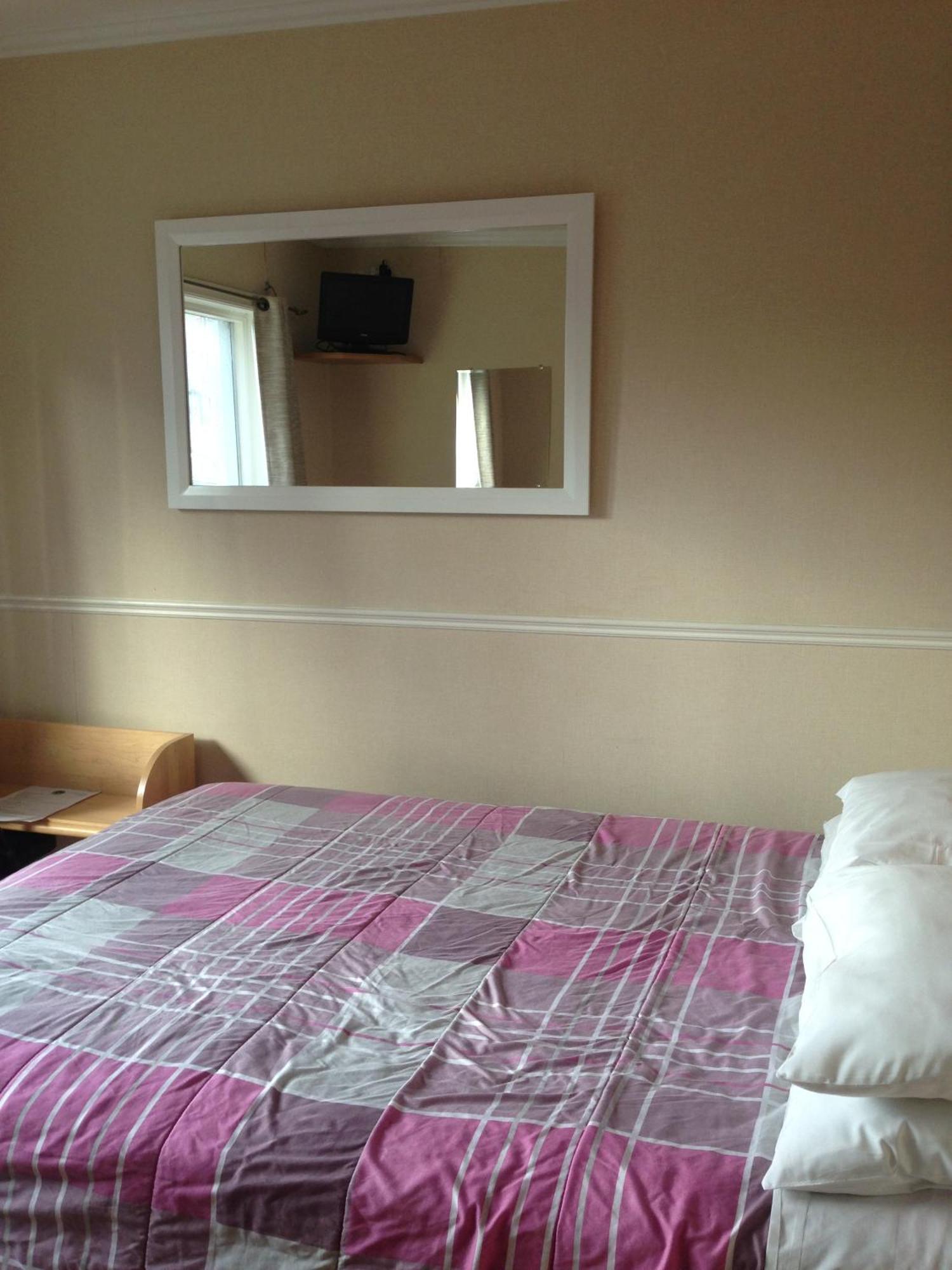 Basic Double or Twin Room