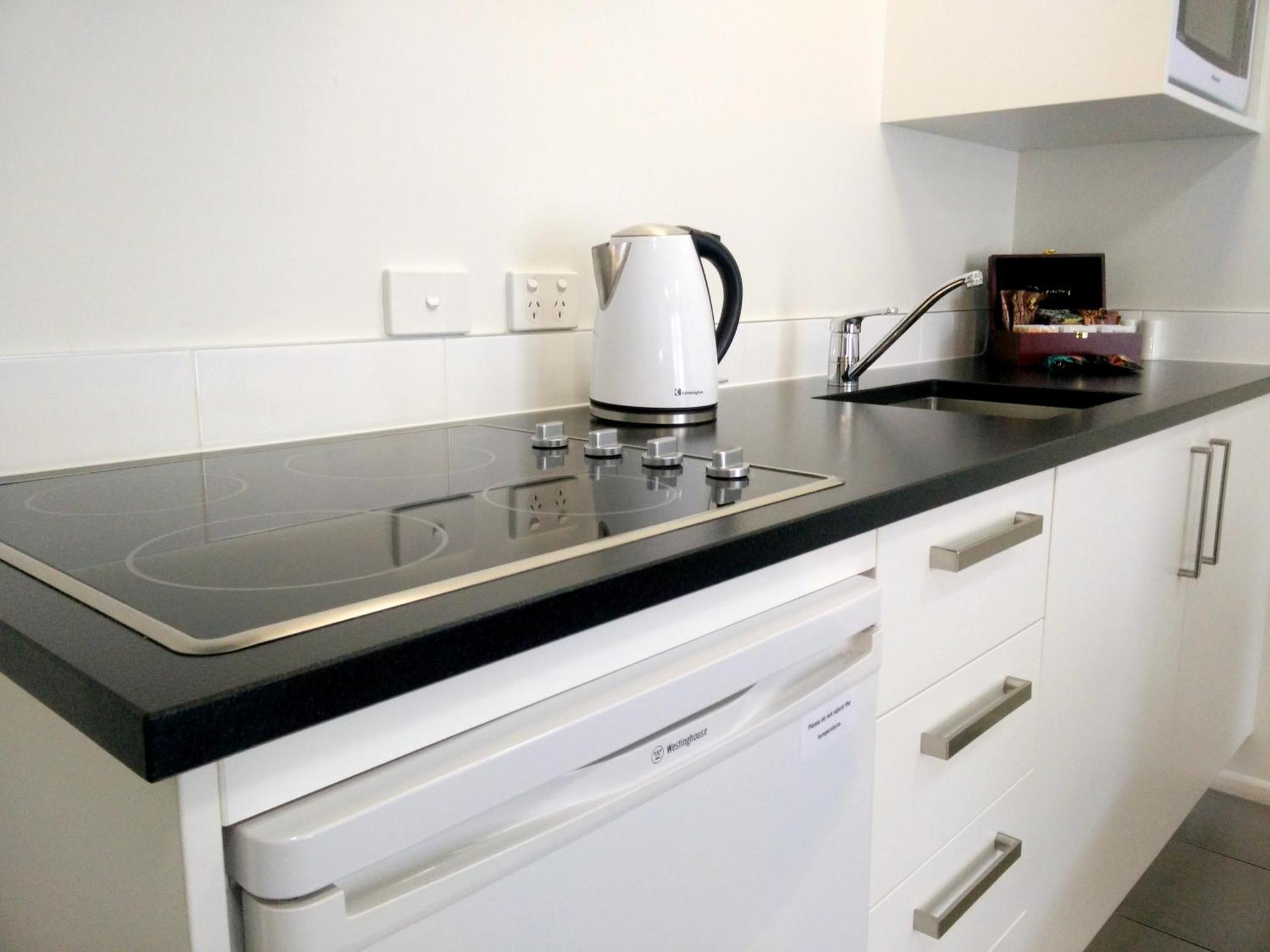 Two-Bedroom Apartment,691139142:JPEG