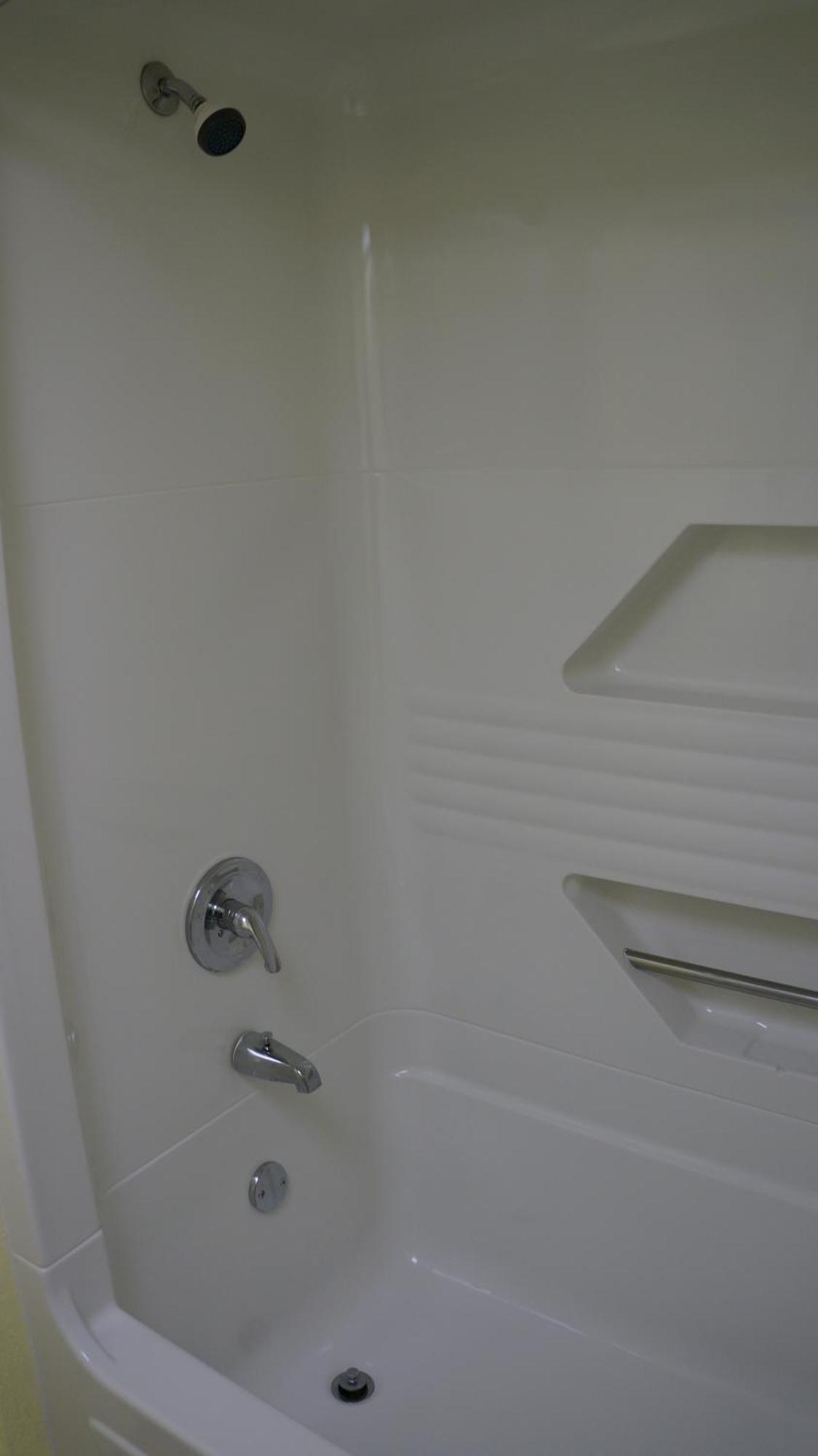 King Room - Non-Smoking,691492926:JPEG