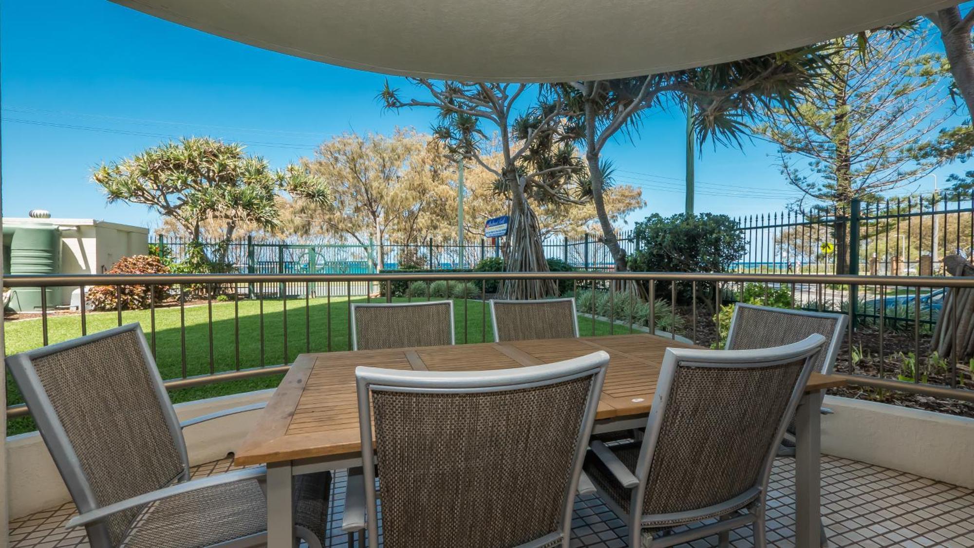 Two-Bedroom Apartment Ocean View Ground Floor