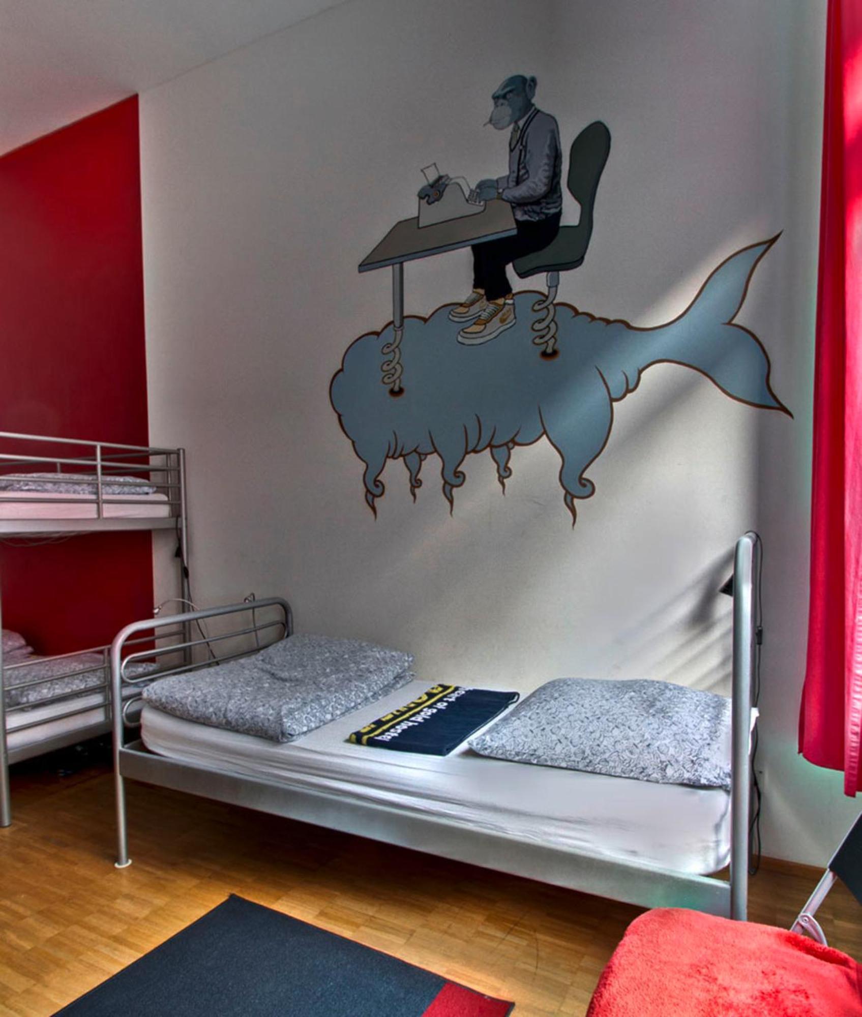Bed 8-Bed Dorm,699873025:JPEG