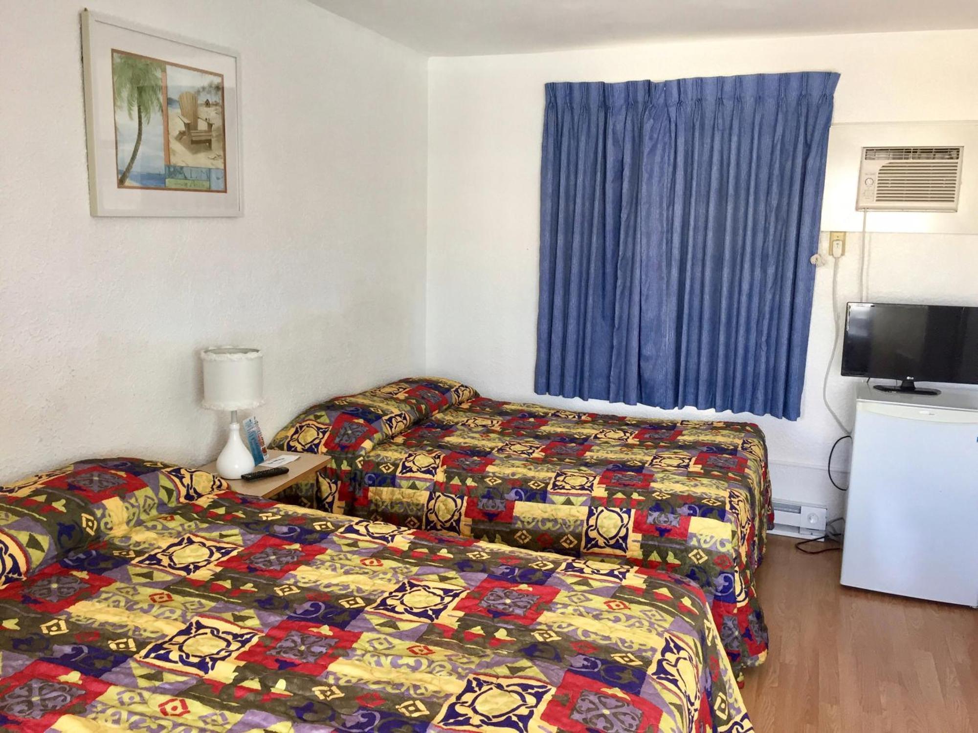 Standard Room with Two Double Beds