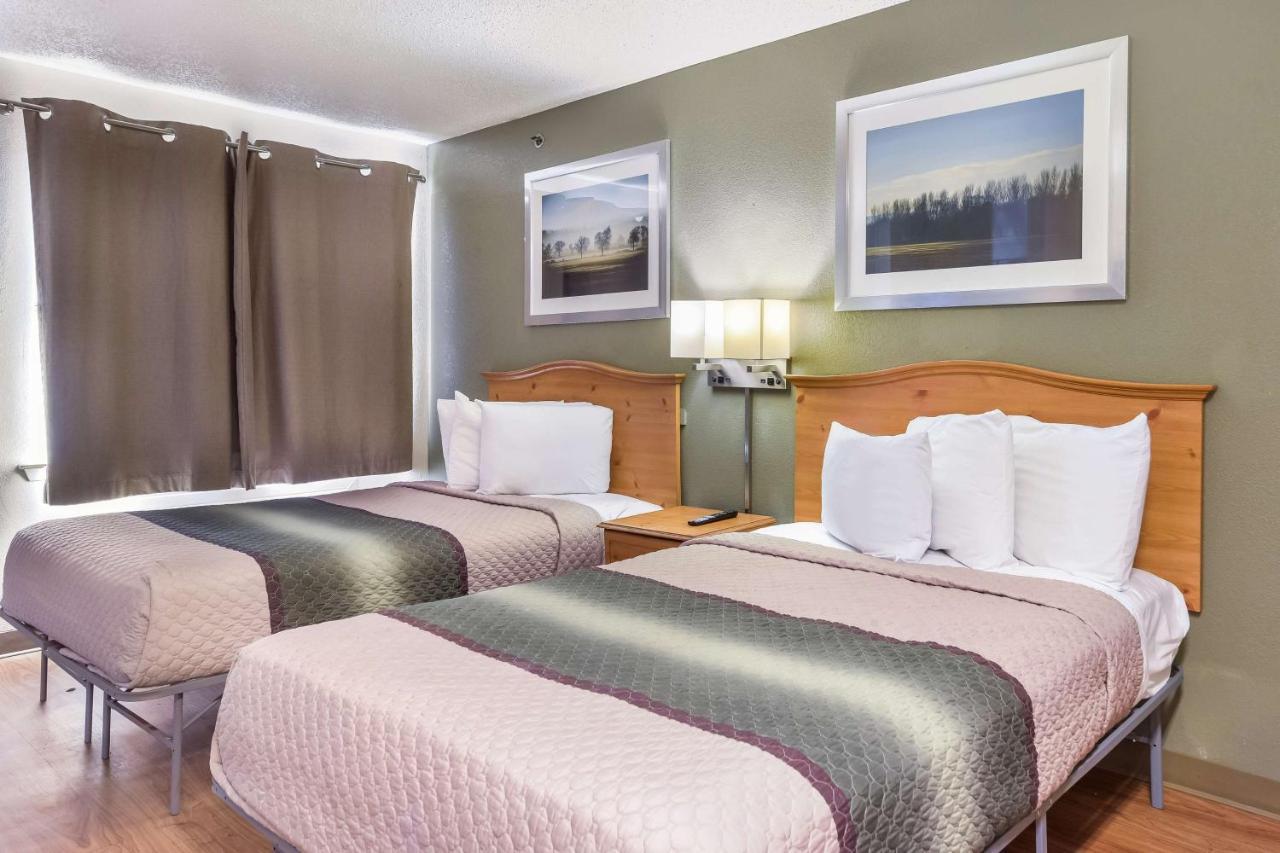 Studio Room with Two Double Beds Disability Access Non-Smoking,1708396431:JPEG