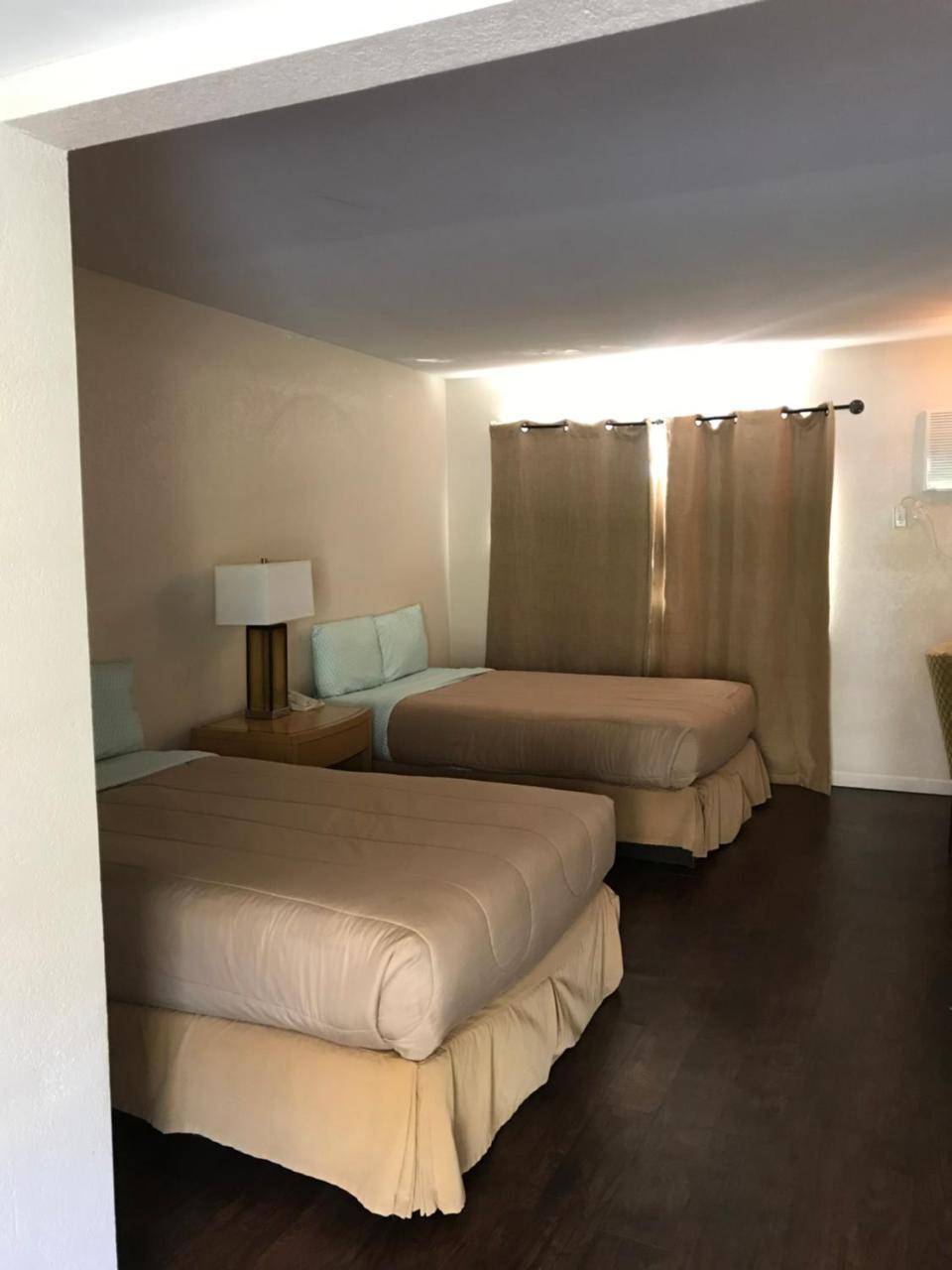Room with Double Bed and Mountain View,1448417563:JPEG