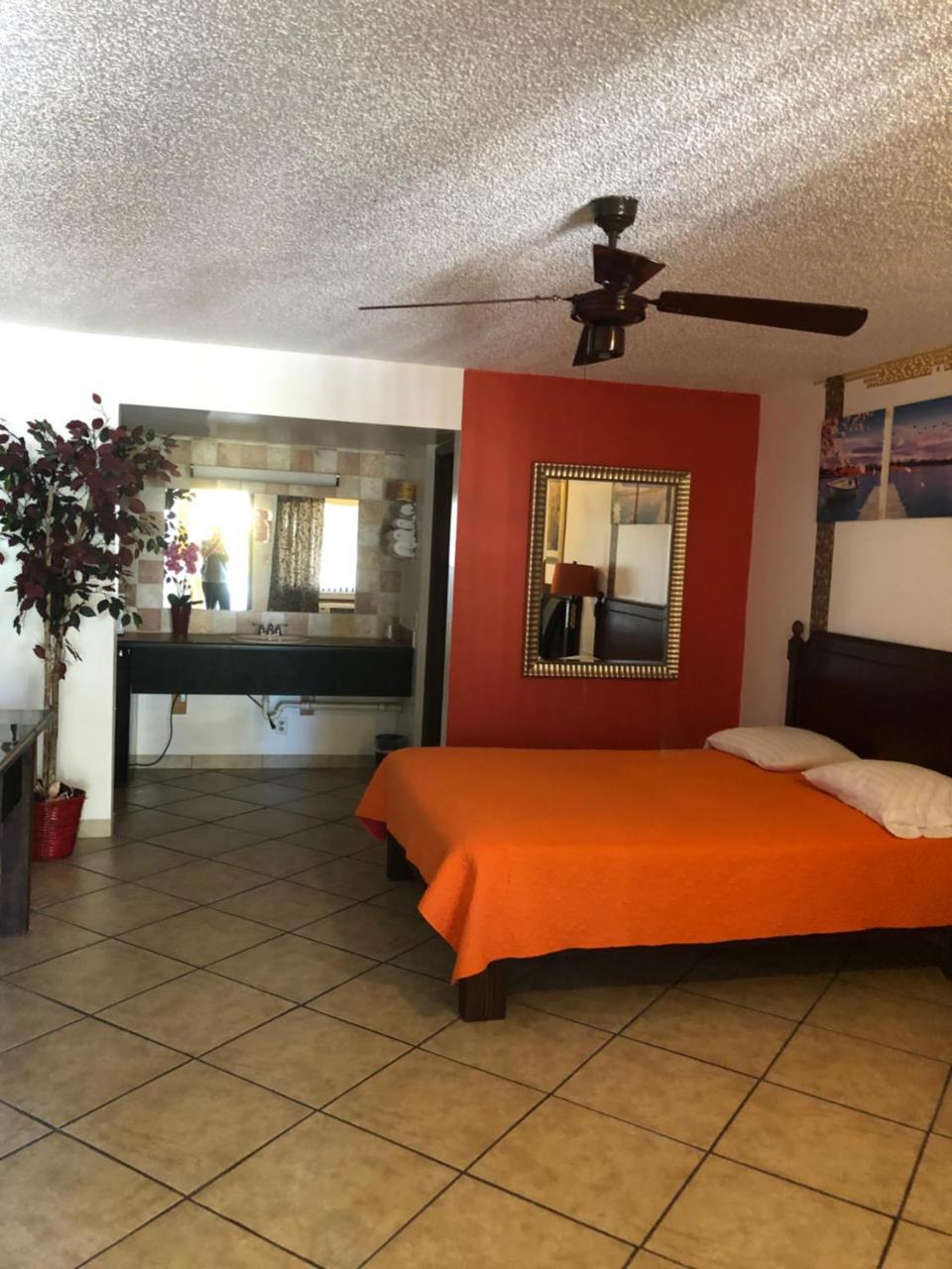 Queen Room - Disability Access,942854377:JPEG