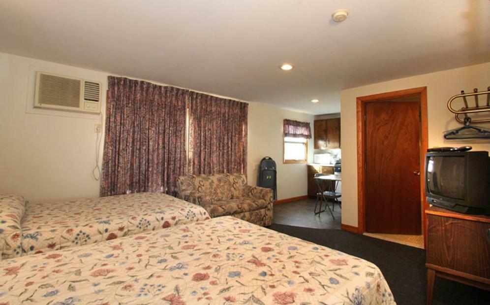 Deluxe Queen Room,788566770:JPEG